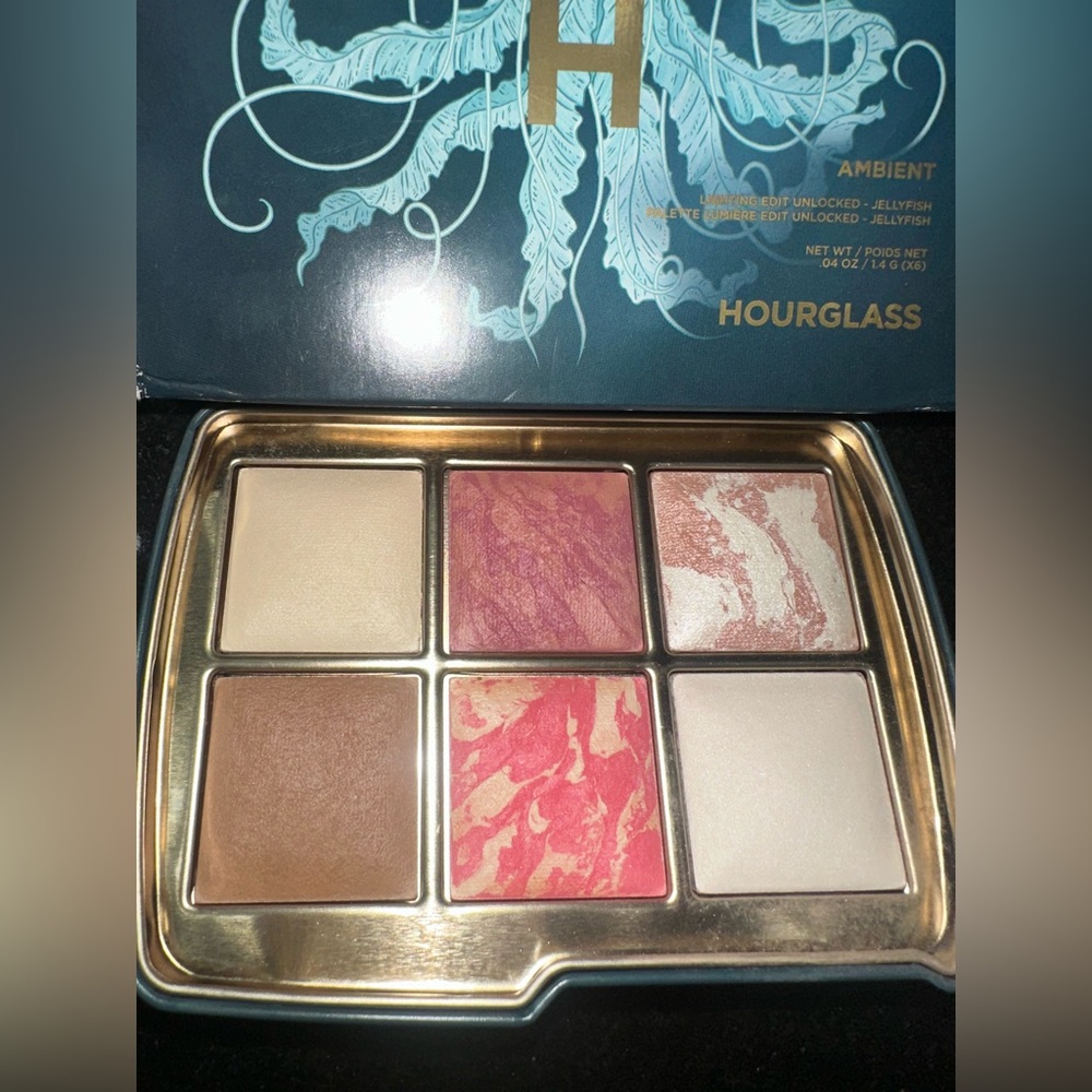 Hourglass Ambient Lighting Palette Jellyfish